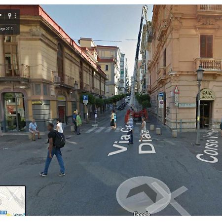 Bilocale In Centro Apartamento Salerno Exterior foto